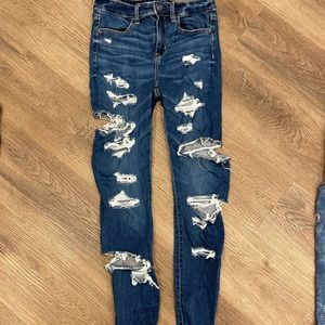Super High Rise American Eagle jeans size 4